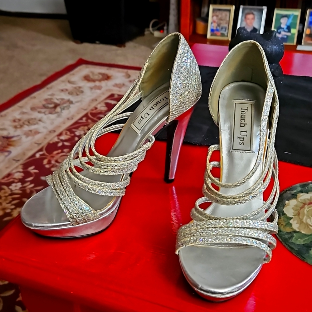 Touch Ups 4" spike dressy shoes